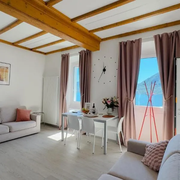 Belvedere 237A Lakeview Luxury Apartment, khách sạn ở Ghiffa