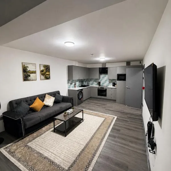 Noshe Homes - Brand New Modern Centralised 2 Bedroom Apartment, viešbutis Redinge