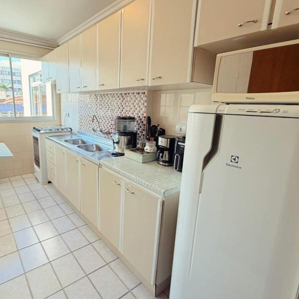 Apartamento três quartos Juvevê com charme e sossego 110 m2 e garagem Domo Hospedagem - Foto 4