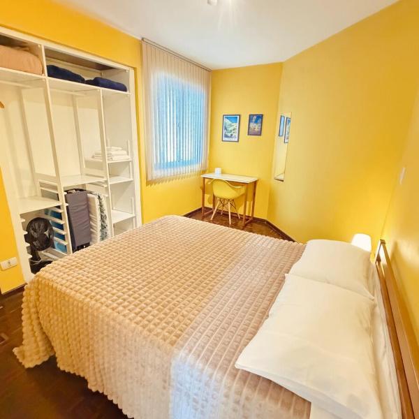 Apartamento três quartos Juvevê com charme e sossego 110 m2 e garagem Domo Hospedagem - Foto 2