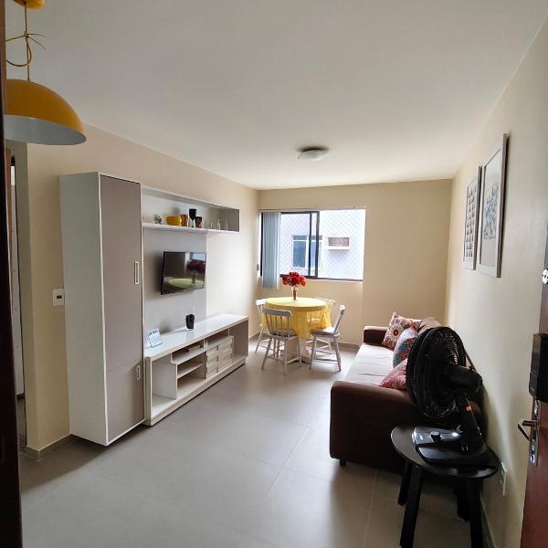 Apartamento com piscina a uma quadra da praia de jatiuca