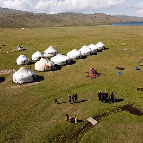 Visit Song-Kol Yurt Camp, hotel in Kyzylemgek