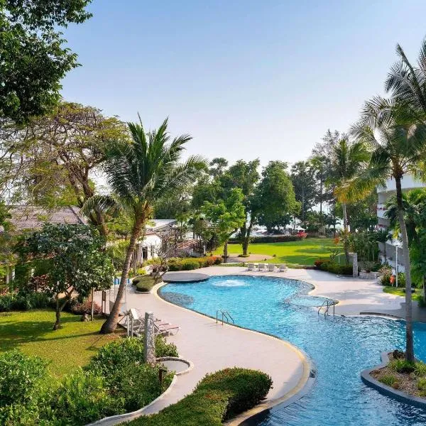 Novotel Rayong Rim Pae Resort, hotel en Klaeng