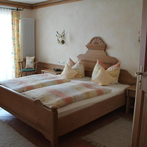 Jagdhotel Sudetenhof, hotel v destinaci Lettgenbrunn