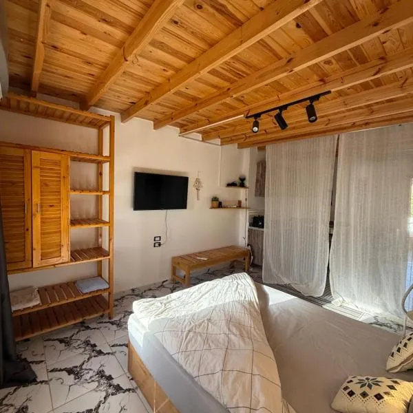 Bedro Rooftop Studio Sea View, отель в Дахабе