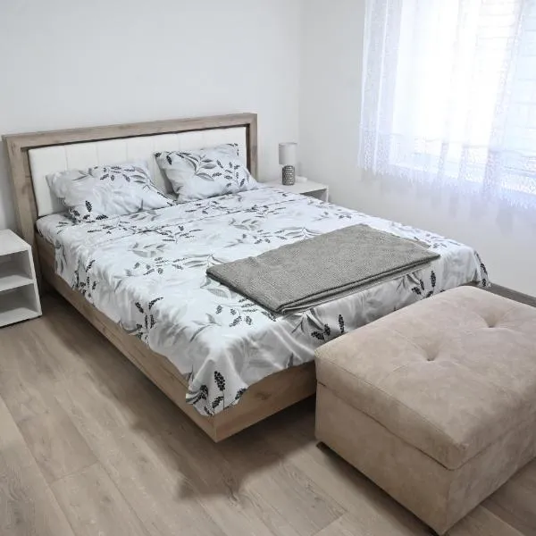 Apartman biserna Sofija, hotel en Topola