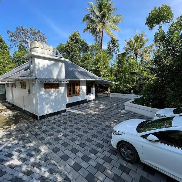 4 Acre Woods Farm Stay, hotel i Munnar