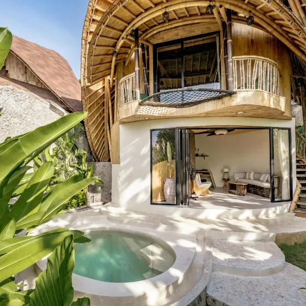 Le Bamboo Bali - Signature Bungalows, hótel í Bingin Beach