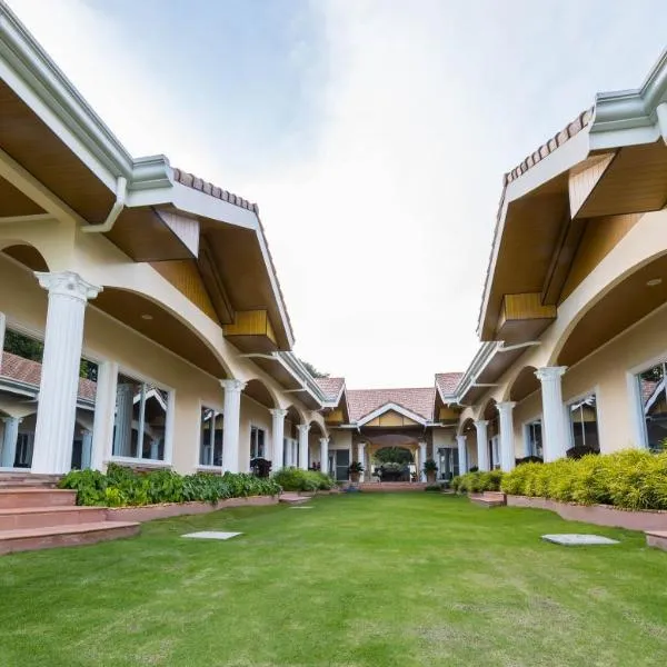 71% Diving Resort, hotel in Dumaguete