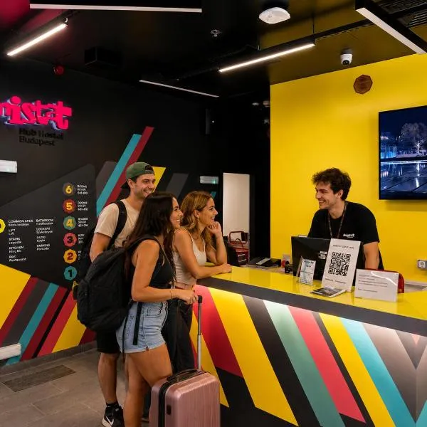 AMISTAT Hub Hostel Budapest، فندق في بودابست
