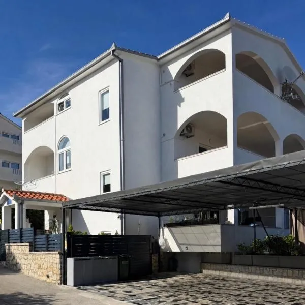 Apartmani LM, hotell Trogiris