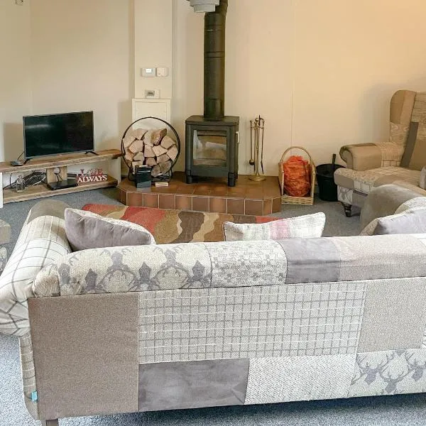 The Boyne Arms Cottage, hotel in Burwarton