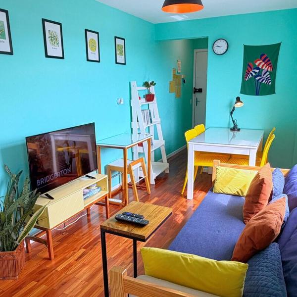 Apartamento moderno com garagem no Cabral Domo Hospedagem
