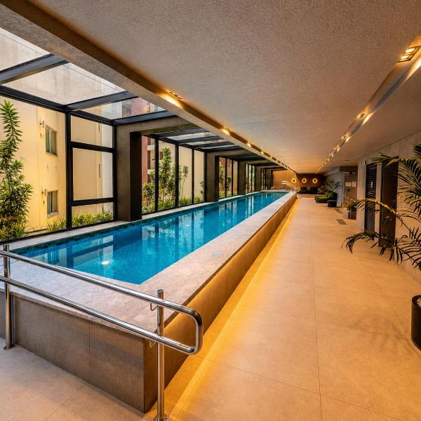 Apartamento 2 Quartos Premium com Suíte no Centro com Piscina, Academia e Garagem - Prédio de Alto Padrão - Foto 4