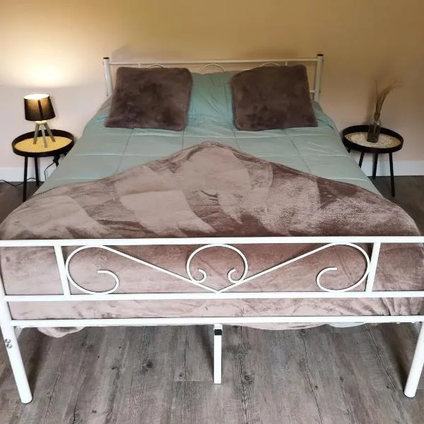 Viesnīca Chez Nanard et Lili pilsētā Bec-de-Mortagne