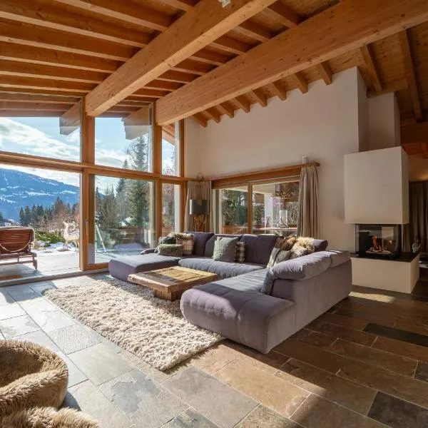 Luxury Chalet in Laax with Stunning Views, hotel u gradu Laks