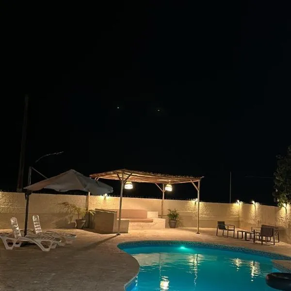 Casa Kaibana - 6 Pax, con piscina, cerca del mar, хотел в Лас Галерас