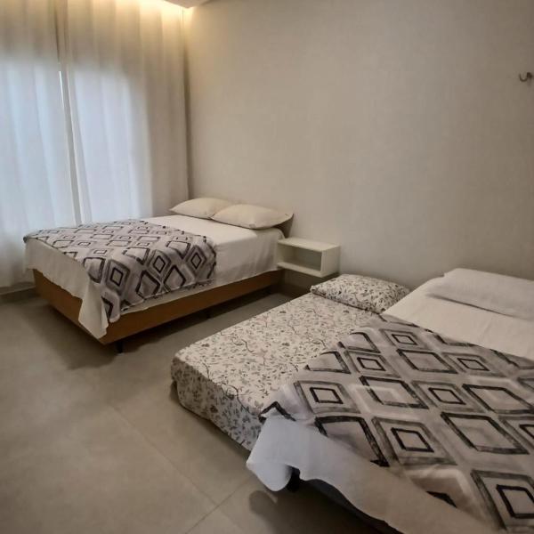 La Maison Félicité - Piscina - 3 Suítes - Próximo ao Atalaia - 10 Hóspedes - Foto 2