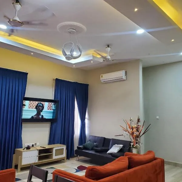 OMNI LUXURY Apartments, ξενοδοχείο σε Kumasi