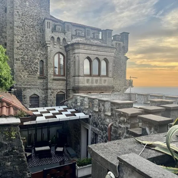 Al Castello De Farro, exclusive apartment in un vero castello, khách sạn ở Rocca di Papa