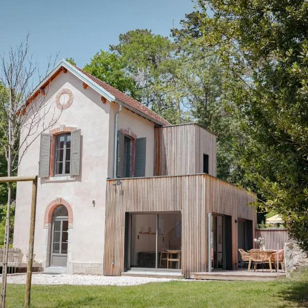 Pigeonnier - Centre-Ville historique - Vesoul - Bain nordique - Terrasse - Jardin - Animaux bienvenus, hotell sihtkohas Vesoul