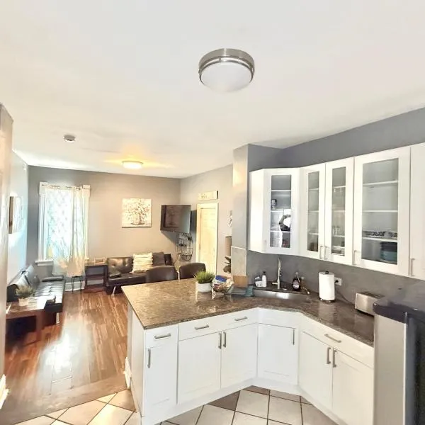 Coach Casa Penthouse - Minutes from downtown, hotel i Chicago