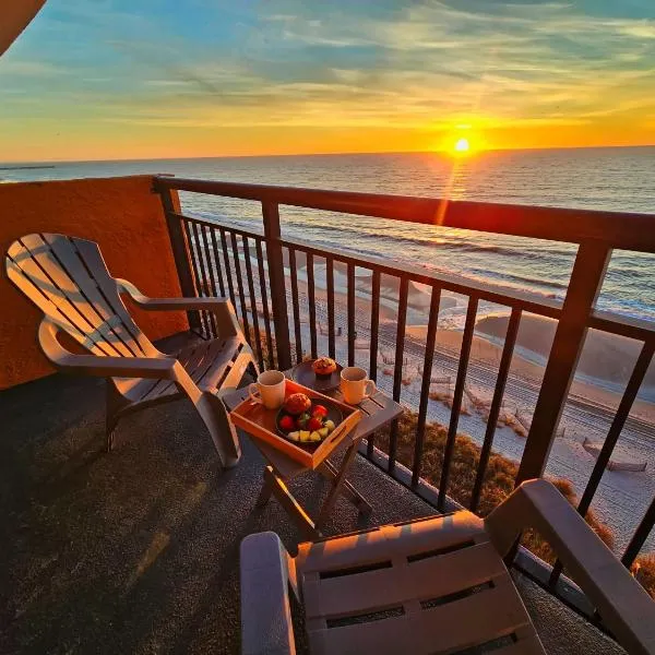 Absolutely Stunning! Newly Renovated King Suite with LED Fireplace - Landmark Resort 1030, Hotel in Myrtle Beach