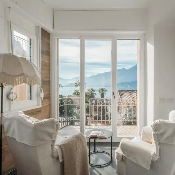 Villa Casa Pini by Rent All Como, hotel i Bellagio