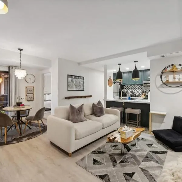 Ski-In Ski Out Luxury 1 Bd / 2 ba Condo, hotell i Park City