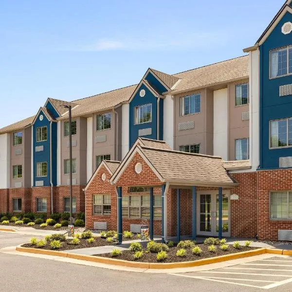 Microtel Inn & Suites by Wyndham Culpeper, מלון בקלפפר