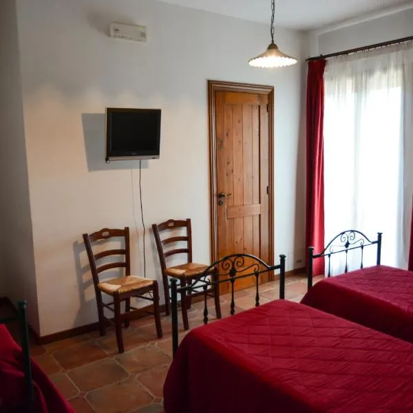 Agriturismo Biorussi, hotel v destinaci Carpino