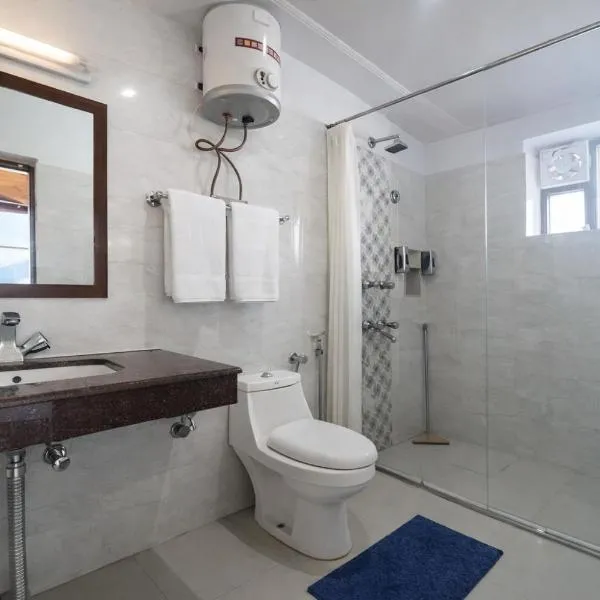 4 Bedroom Luxury Bungalow In Manali With Beautiful Scenic Mountain & Orchard View - #Private Bungalow #Premium Big rooms #Parking #Guest Preferred photo 2