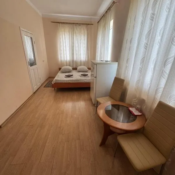 Apollon, Hotel in Mukatschewo