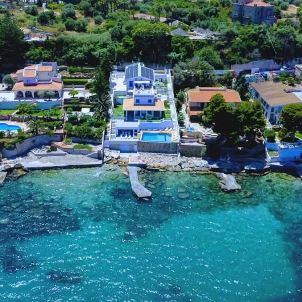 Hamman Exclusive Waterfront Villa Residence Shared Infinity Pool & Private Sea Access, hotell i Santa Flavia
