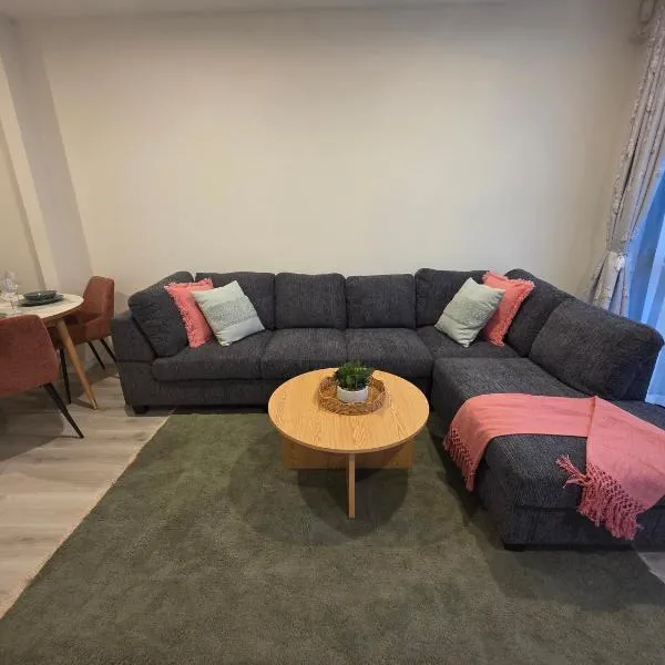 The Mana Elephant Modern Milldale Stay, Hotel in Silverdale