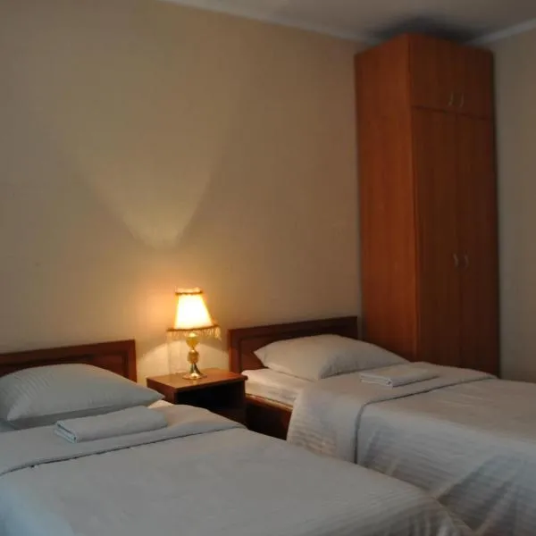 apartments near the Kremin Hotel: Kremençug şehrinde bir otel