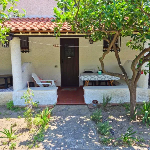 Villaggio la tonnara 146, hotel en Oliveri