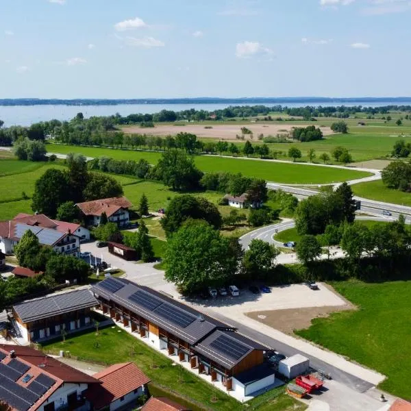 Das Exter - modernes Self Check-in Hotel am Chiemsee, ξενοδοχείο σε Ubersee
