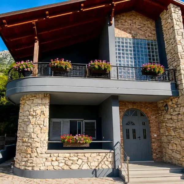 Countryside Villa, hotell i Vlora
