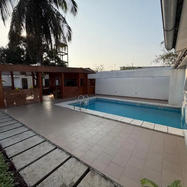 La Villa Eden, hotell i Pointe-Noire