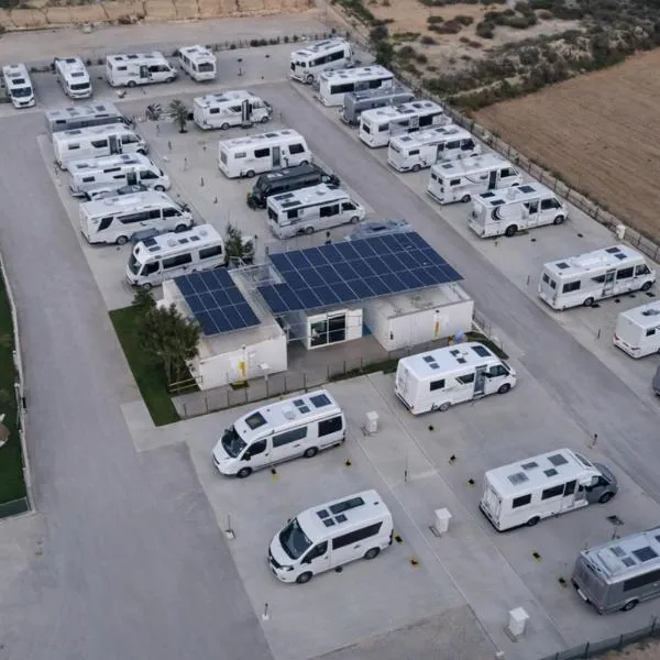 Parcela autocaravana o tienda propia - Lomas de Balsares camper Park, ξενοδοχείο σε Elche