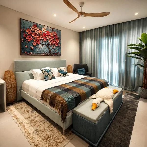 Mauritius Rooms - Luxury Beachside Aparthotel Penthouse, Hotel in Grand Baie