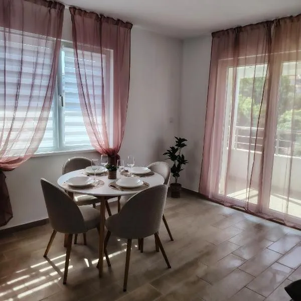 Апартамент Теди, hotelli kohteessa Sozopol