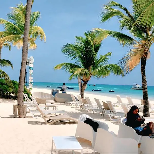 Hotel Beach Tropic Punta Cana, хотел в Пунта Кана