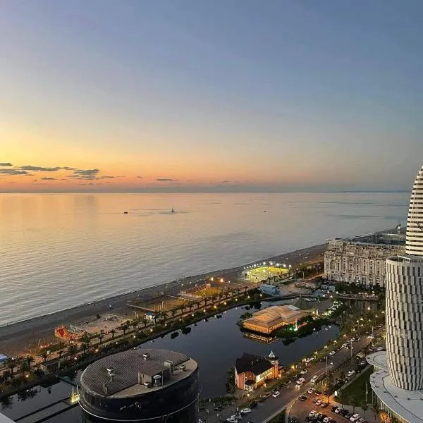 Amazing Orbi City with Sea View, hotel din Batumi