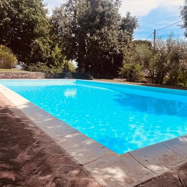 Holiday al Poggettone, hotel en Monteroni dʼArbia