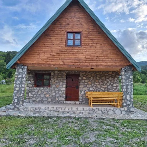 Skriveni raj, Hotel in Mojkovac