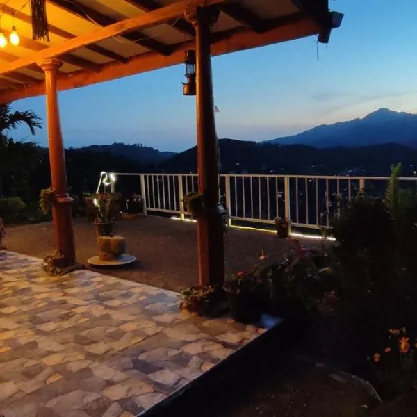 Black Bridge View Cottage Ella Sri Lanka, hotelli kohteessa Ella
