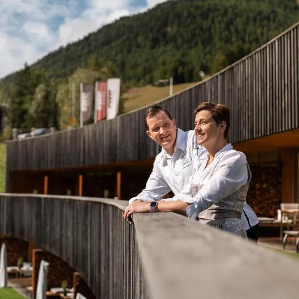Relais & Châteaux IN LAIN Hotel Cadonau, готель у місті Brail