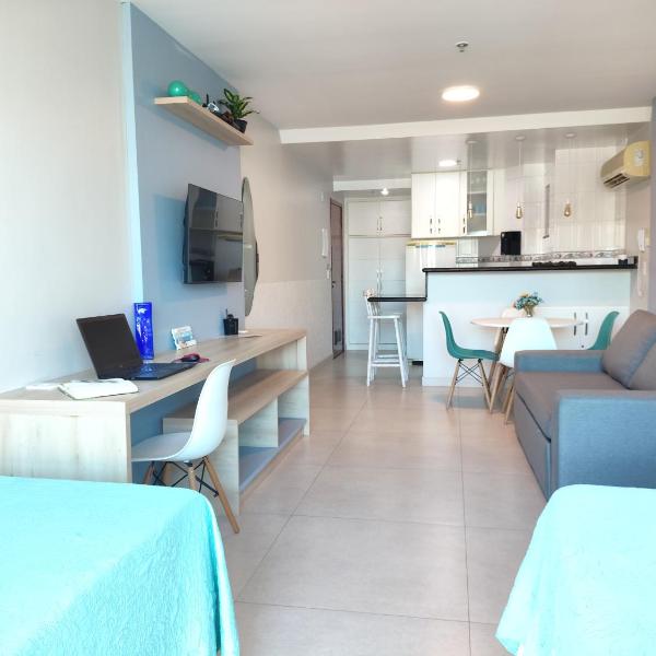 Pé na areia na Prainha, piscina, ar e cozinha completa